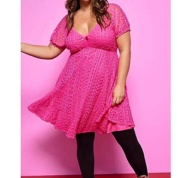 Torrid 0 (0X) New Betsey‎ Johnson Hot Pink Fit N Flare Puff Sleeve Party Dress - Picture 2 of 3